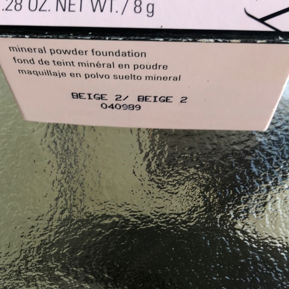 Makeup - Picture 2 of 5